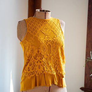 Yellow Floral Lace Sleeveless Knit Top with Ruffled Hem